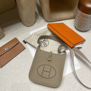 hermes Evelyne mini 16cm 伊芙琳TC Clemence皮 8Q 马尔法米色