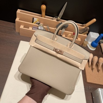 hermes birkin 25cm 铂金包 <strong>togo</strong>皮 81斑鸠灰 玫瑰金扣(爱马仕漆皮铂金包)