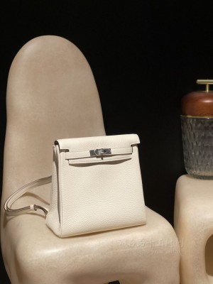 hermes kelly Ado 双肩背包 TC Clemence皮 i2奶油白 银扣(hermes kelly birkin)