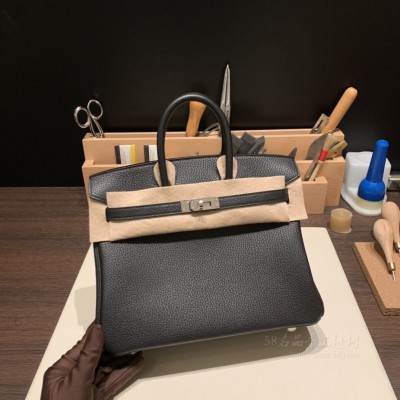 hermes birkin 25cm 铂金包 <strong>togo</strong>皮 89黑色 银扣(hermes铂金包包)