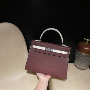 hermes kelly 32cm 凯莉包 togo皮 57波尔多酒红拼01纯白 银扣(爱马仕凯莉包有几种皮质)