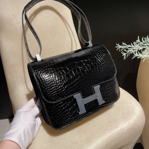 hermes Constance 24cm 康康 空姐包 Alligator美洲鳄鱼皮 亮面89黑色 银扣(hermes 康康价格)