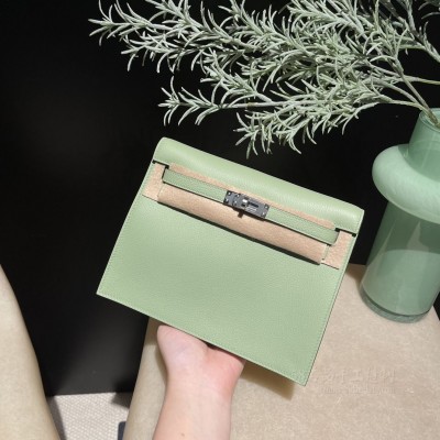hermes kelly Danse 跳舞包 <strong>Evercolor</strong>皮 3I牛油果绿 银扣(hermes kelly danse价格)
