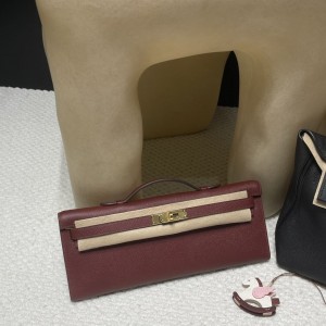 hermes kelly cut 31cm 凯莉手包晚妆包 epsom皮 55爱马仕红 金扣 细节图