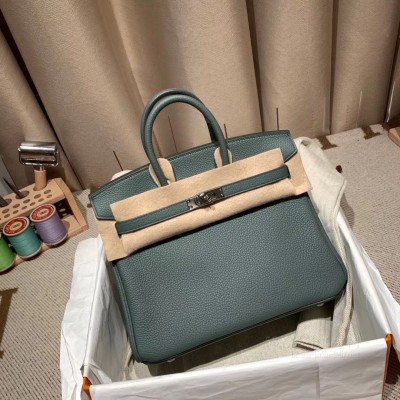 hermes birkin 25cm 铂金包 <strong>togo</strong>皮 63杏仁绿银扣(hermes铂金包黑金价格)