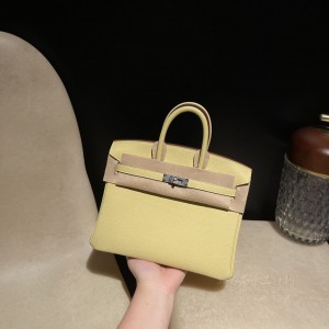 hermes birkin 25cm 铂金包 togo皮 1Z小鸡黄(爱马仕铂金包尺寸大小)