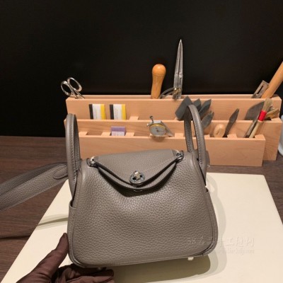 hermes Lindy mini 琳迪 TC Clemence皮 8F锡器灰银扣(爱马仕琳迪包是什么皮质)