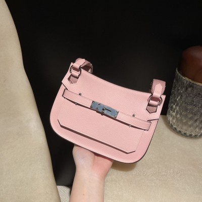 hermes jypsiere mini 23cm 吉普赛 <strong>Evercolor</strong>皮 3Q粉 银扣(爱马仕吉普赛包要配货吗)