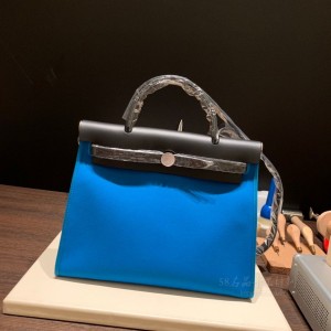 hermes herbag 31cm 帆布包 外缝 希腊蓝拼89黑色(爱马仕herbag帆布面料)