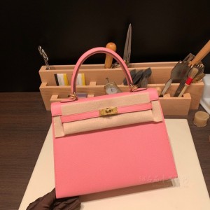 hermes kelly 25cm 凯莉包 epsom皮 1Q奶昔粉 金扣(爱马仕凯莉包25奶昔白专柜多少钱)