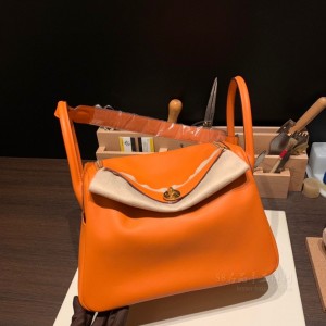 hermes Lindy 30cm 琳迪 swift皮 9J火焰橙 金扣(爱马仕火焰橙包包多少钱)