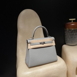 hermes kelly 25cm 凯莉包 togo皮 4Z海鸥灰 银扣(爱马仕凯莉包哪个颜色好看)