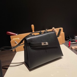 hermes kelly desordre 双面凯莉 epsom皮 89黑色 银扣(爱马仕凯莉包哪个颜色最经典) 细节图