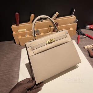 hermes kelly 25cm 凯莉包 epsom皮 S2风衣灰 金扣(爱马仕凯莉包金棕色25细节图)