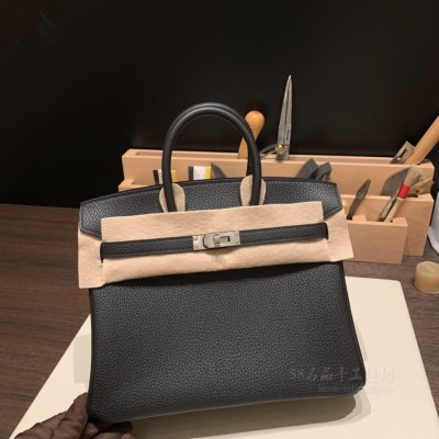 hermes birkin 25cm 铂金包 <strong>togo</strong>皮 89黑色内拼Q5中国红 银扣(hermes铂金包多少钱)