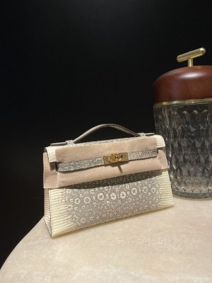 hermes mini kelly Pochette 21cm 一代 lizard蜥蜴皮 1B雪花自然色 金扣(爱马仕蜥蜴皮包价位) 价格