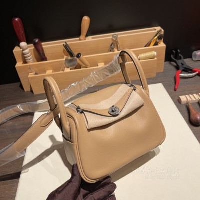 hermes Lindy mini 琳迪 <strong>Swift</strong>皮 0M 拼X9 银扣(爱马仕琳迪包用的什么皮)