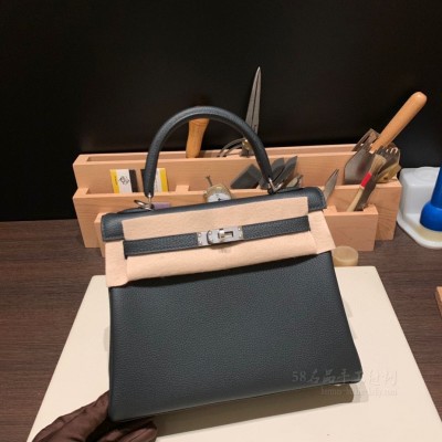 hermes kelly 25cm 凯莉包 <strong>togo</strong>皮 6O松柏绿 银扣(爱马仕凯莉包用的什么皮)