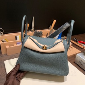 hermes Lindy 26cm 琳迪 TC Clemence皮 Y7 飓风蓝 金扣(hermes 琳迪包)