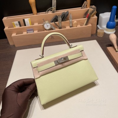 hermes mini kelly 19cm 二代 山羊皮Chevre 9嫩芽黄 银扣(爱马仕herbag羊切皮)
