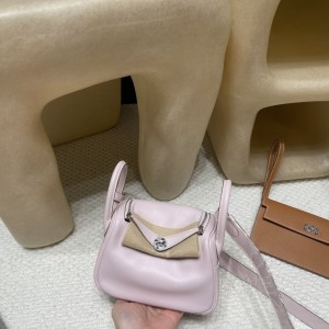 hermes Lindy mini 琳迪 swift皮 09梦幻粉紫内拼37金棕 银扣(hermes lindy mini 价钱)