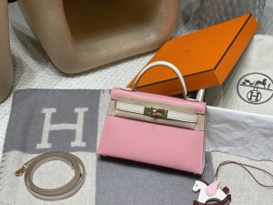 hermes mini kelly 19cm 二代 拼色马蹄印 1Q奶昔粉10奶昔白金扣(爱马仕马蹄印拼色)