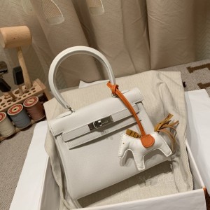 hermes mini kelly 20cm 凯莉大耳朵 evercolor皮  奶昔白 银扣 官网