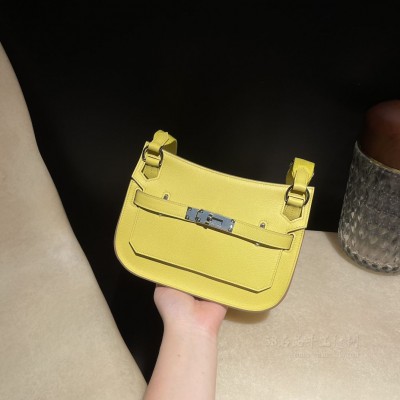 hermes jypsiere mini 23cm 吉普赛 <strong>Evercolor</strong>皮 9R柠檬黄 银扣(爱马仕吉普赛有锁头吗)