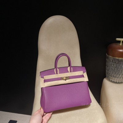 hermes birkin 25cm 铂金包 <strong>togo</strong>皮 P9海葵紫内拼8W唇膏粉 金扣(爱马仕p9海葵紫好看吗)