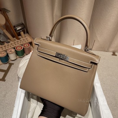 hermes kelly 25cm 凯莉包 <strong>Swift</strong>皮 18大象灰 金扣(爱马仕凯莉包专柜价格象牙灰)