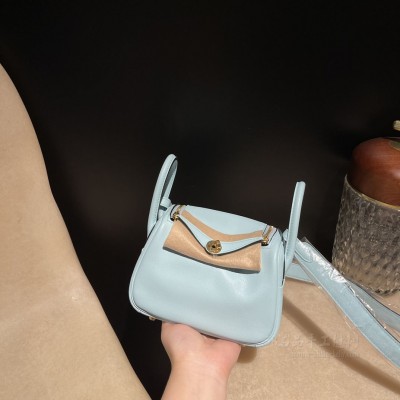 hermes Lindy mini 琳迪 <strong>Swift</strong>皮 U2微风蓝 金扣(爱马仕琳迪包是什么皮质)