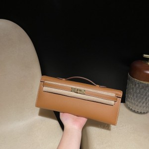 hermes kelly cut 31cm 凯莉手包晚妆包 epsom皮 37金棕 金扣 价格