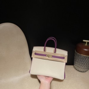 hermes birkin 25cm 铂金包 togo皮 10奶昔白拼P9海葵紫金扣(爱马仕kelly包和铂金包区别)