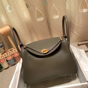 hermes Lindy 26cm 琳迪 TC Clemence皮 Etain 8F锡器灰 金扣(hermes 琳迪包)