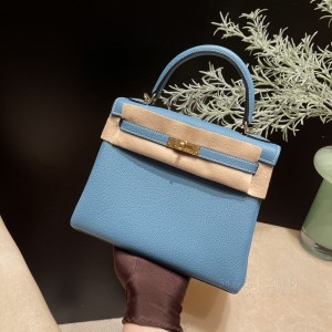 hermes kelly 25cm 凯莉包 togo皮 75牛仔蓝 金扣(爱马仕凯莉包金棕色25细节图)