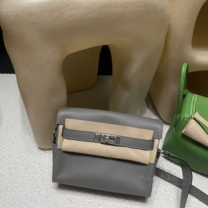 hermes kelly messenger 邮差包 evercolor皮 0L积雨云灰 银扣(爱马仕邮差包尺寸) 尺寸