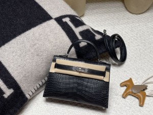 hermes mini kelly 19cm 二代 Alligator美洲鳄鱼皮 Matte雾面 89黑色 Noir 银扣