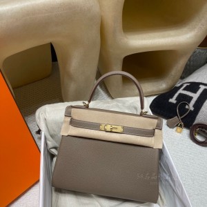 hermes kelly 28cm 凯莉包 togo皮 18大象灰 金刚大色 金扣(爱马仕大象灰凯莉包25寸 专柜售价多少)