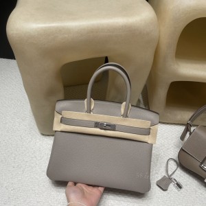 hermes birkin 30cm 铂金包 togo皮 M8沥青灰 银扣(爱马仕铂金包金扣好还是银扣好)