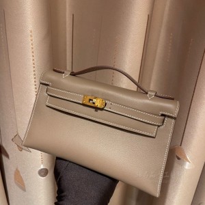 hermes mini kelly Pochette 21cm 一代 swift皮 18大象灰Etoupe 金扣(爱马仕kelly28大象灰银扣) 细节图