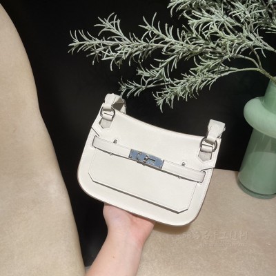 hermes jypsiere mini 23cm 吉普赛 <strong>Swift</strong>皮 0T蘑菇白 银扣(爱马仕吉普赛包最冷门)