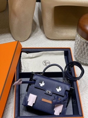 hermes kelly dole picto 马赛克娃娃包  鳄鱼小背包73宝石蓝 银扣 图片