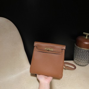 hermes kelly Ado 双肩背包 TC Clemence皮 37金棕 金扣(爱马仕kelly金棕色)