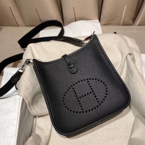 hermes Evelyne mini 16cm 伊芙琳TC Clemence皮 89黑色 银扣(爱马仕伊芙琳包 刻在哪里)