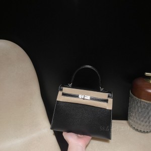 hermes kelly 25cm 凯莉包 山羊皮Chevre 89黑色 内拼80珍珠灰 拉丝银扣(爱马仕凯莉包内部细节)