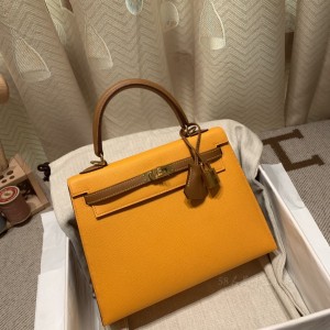 hermes kelly 25cm 凯莉包 epsom皮 拼色 9V太阳黄拼37金棕 金扣(爱马仕凯莉包是什么材质)