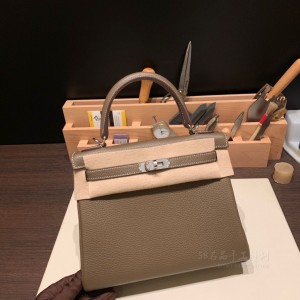 hermes kelly 25cm 凯莉包 togo皮 18大象灰Etoupe 银扣(爱马仕凯莉包有几种皮质)