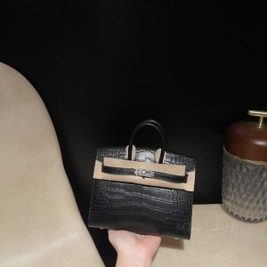 hermes birkin Sellier 20cm Alligator美洲鳄鱼皮 Matte雾面 外缝 89黑色 银扣(爱马仕鳄鱼皮25黑色金扣birkin)