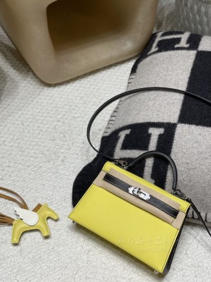 hermes mini kelly 19cm 二代 拼色马蹄印 9R柠檬黄89黑色 银扣(爱马仕 马蹄铁印记)