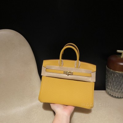 hermes birkin 25cm 铂金包 <strong>togo</strong>皮 9D 琥珀黄 金扣(hermes铂金包价格)